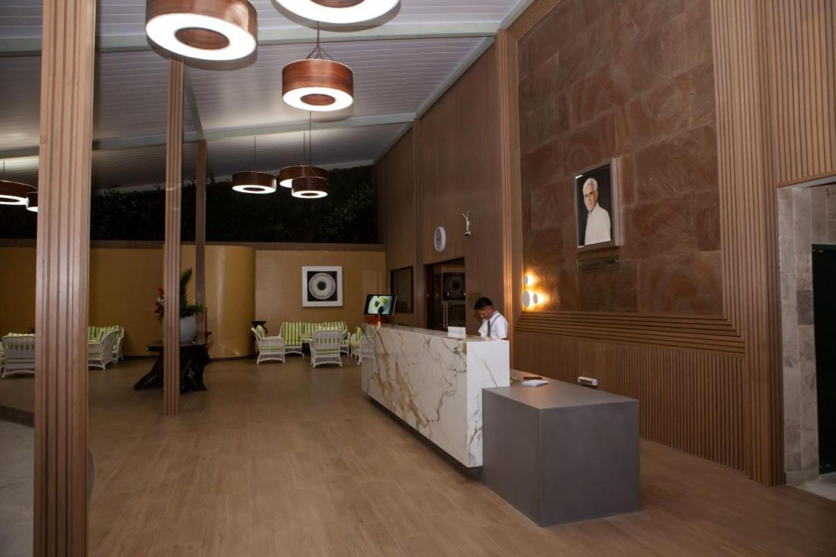 Gran Hotel De Lago - Lago Agrio Nueva Loja Ngoại thất bức ảnh
