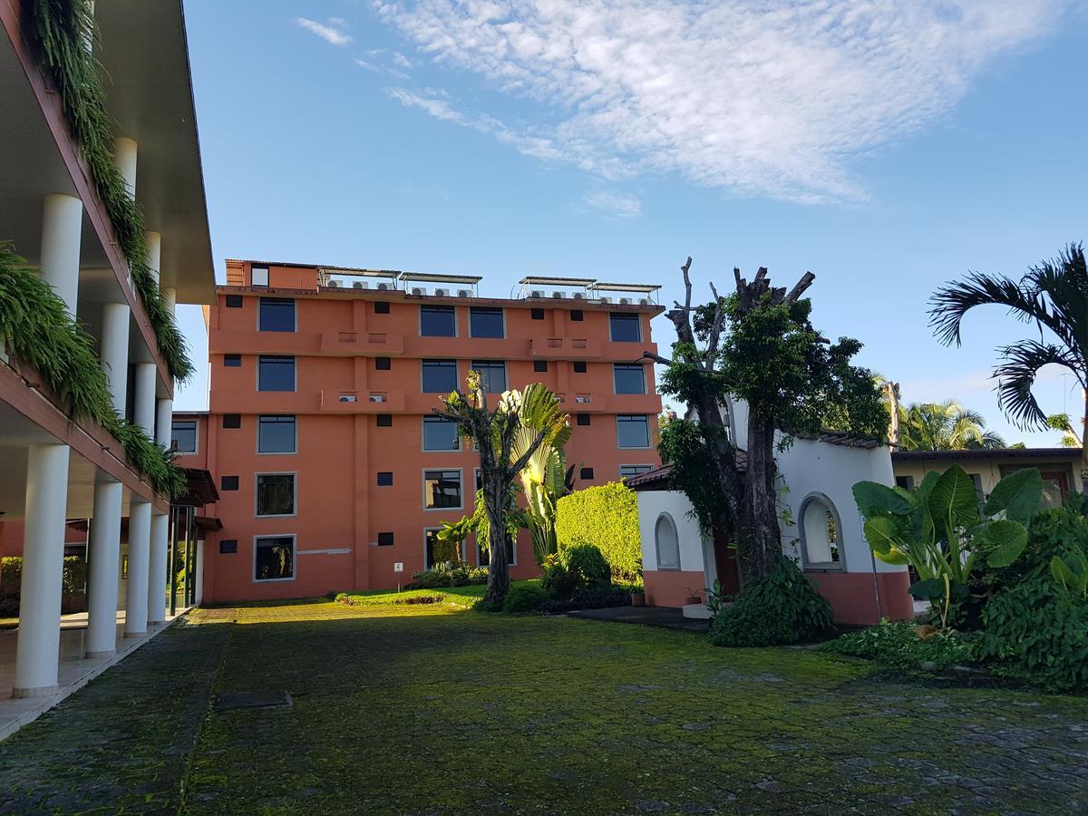 Gran Hotel De Lago - Lago Agrio Nueva Loja Ngoại thất bức ảnh