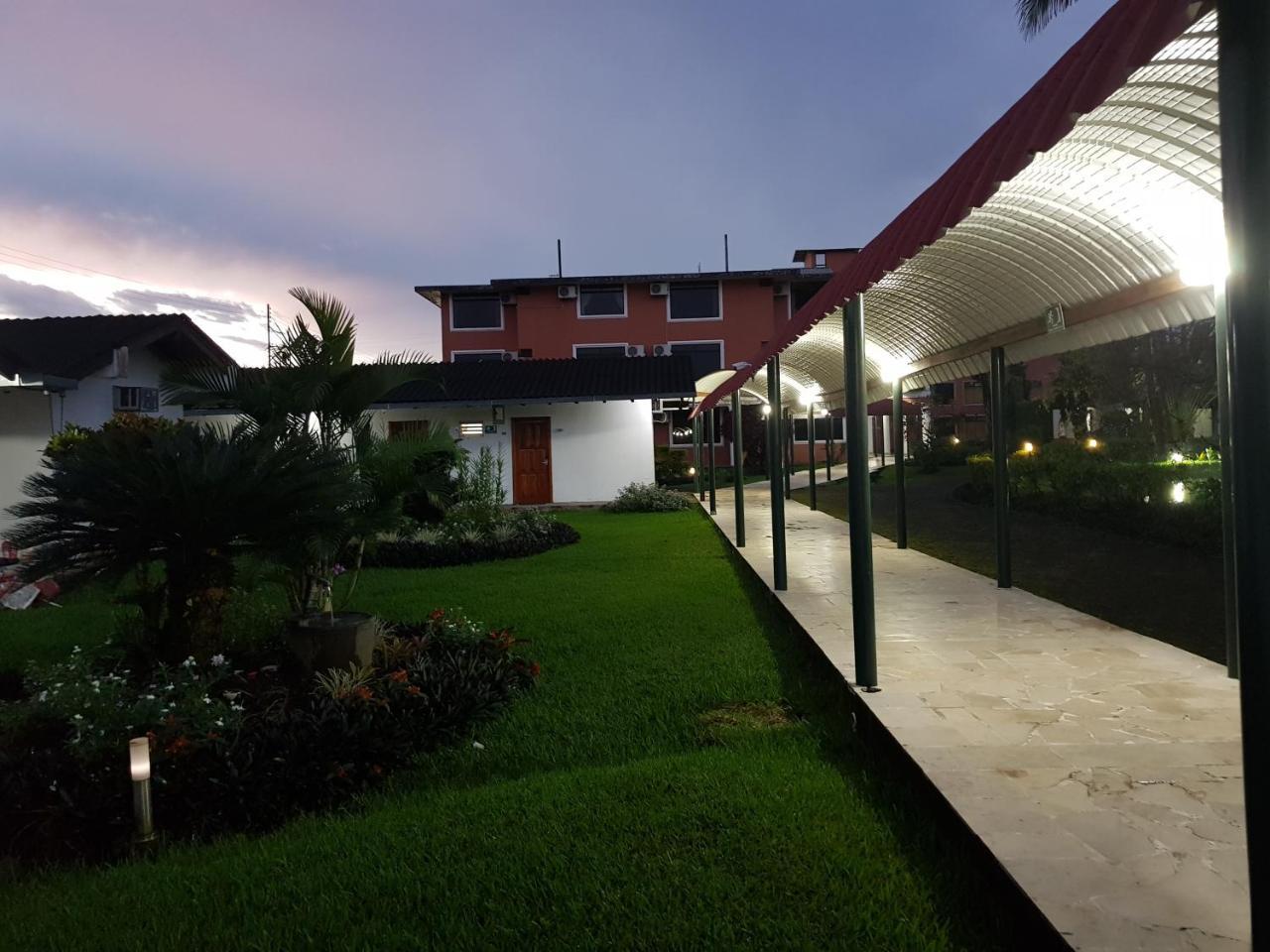 Gran Hotel De Lago - Lago Agrio Nueva Loja Ngoại thất bức ảnh