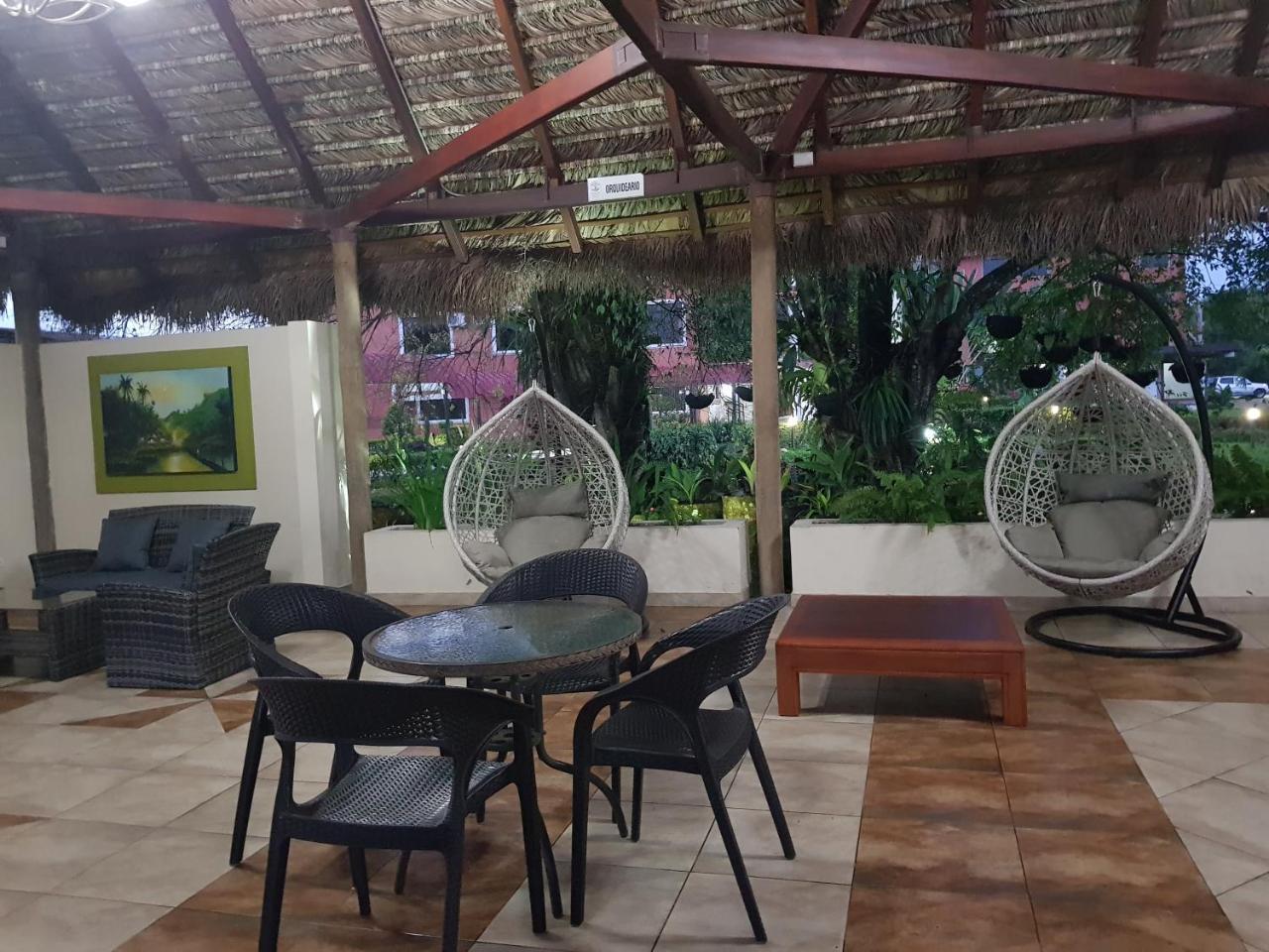 Gran Hotel De Lago - Lago Agrio Nueva Loja Ngoại thất bức ảnh