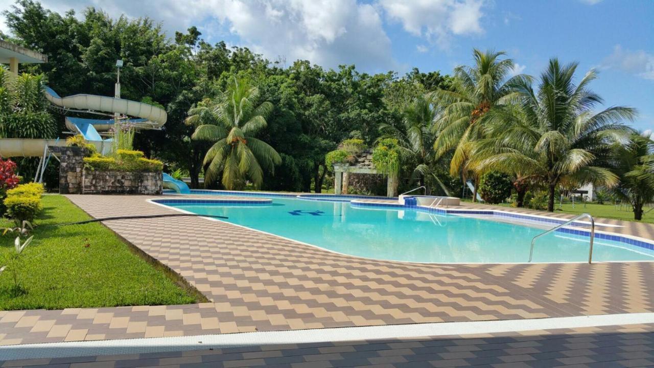 Gran Hotel De Lago - Lago Agrio Nueva Loja Ngoại thất bức ảnh