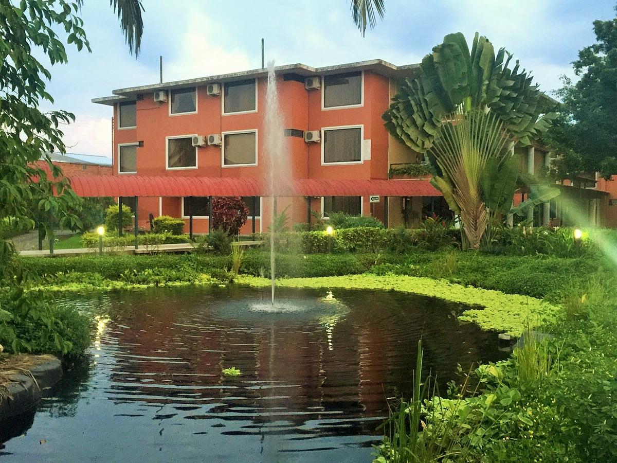 Gran Hotel De Lago - Lago Agrio Nueva Loja Ngoại thất bức ảnh
